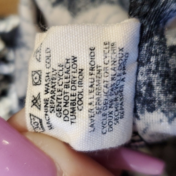 BILLABONG Women's Black/White Off Shoulder Velvet Top Sz Small - Picture 5 of 5